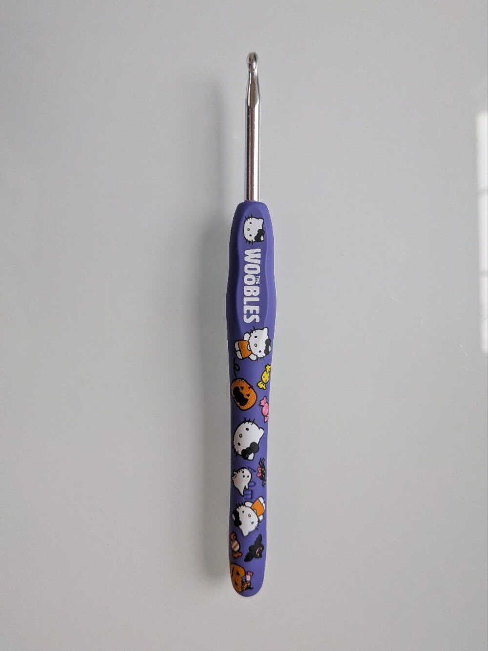 RARE The Woobles x Hello Kitty Halloween Ergonomic Crochet Hook 4mm Limited Edit